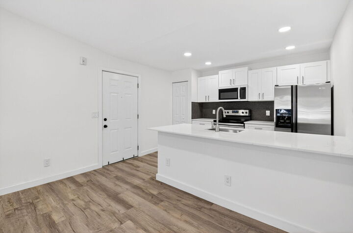 Property Photo:  1825 Palm Cove Boulevard 7-307  FL 33445 