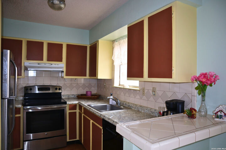 Property Photo:  923 Vance Jackson Rd 904  TX 78201 