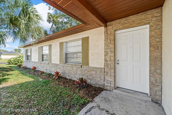 Property Photo:  2212 Spring Circle  FL 32926 