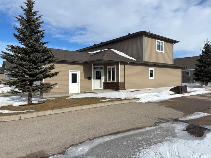 Property Photo:  100 Brooklyn Lane 31  SK S0K 0A1 