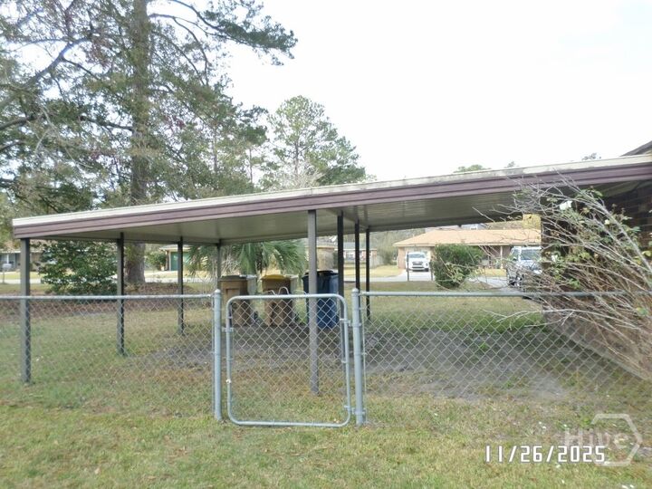 Property Photo: 107 Melrose Place GA 31326