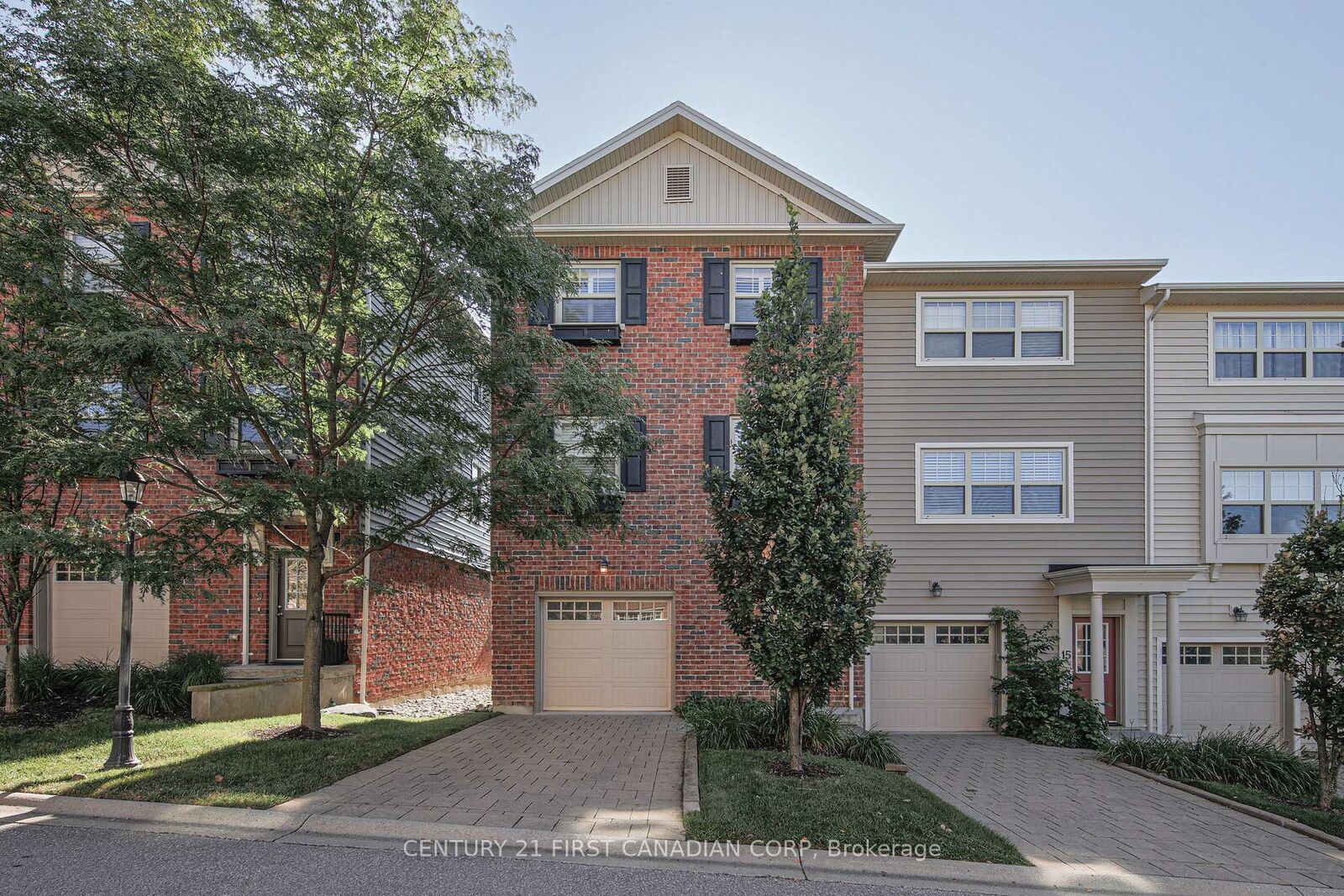 Photo de la propriété:  1850 Beaverbrook Avenue 11  ON N6H 0G7 