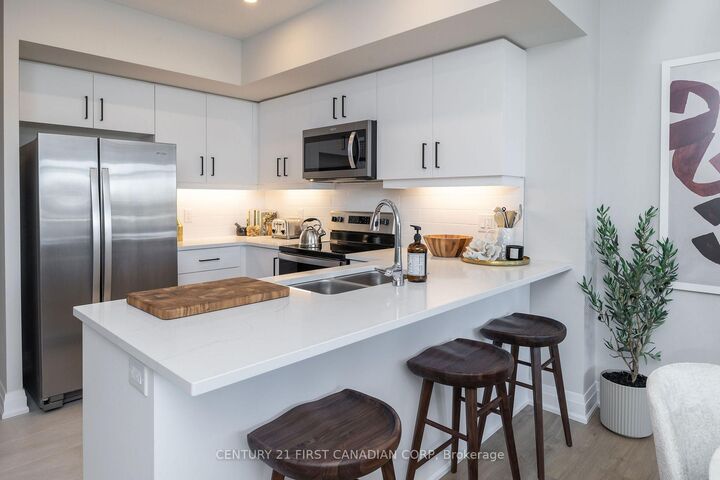 Photo de la propriété:  4286 King Street 604  ON N2P 2E9 