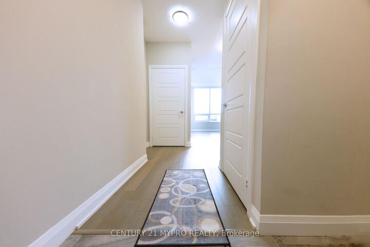 Property Photo:  15 Water Walk Drive 917  ON L3P 1N3 