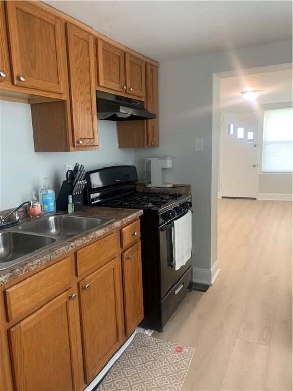 Property Photo:  680 Hamilton St  PA 15146 