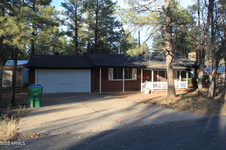 Property Photo:  901 N 46th Drive  AZ 85901 