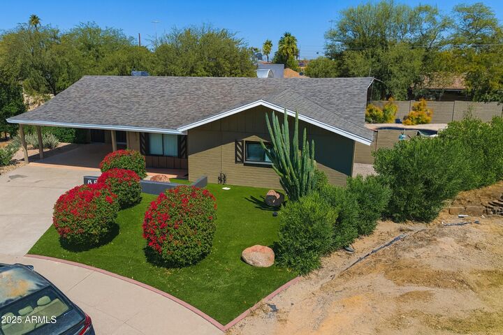 Property Photo:  8526 E Whitton Avenue  AZ 85251 