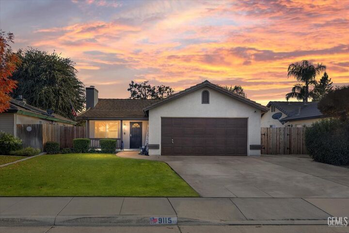 9115 Winlock Street  Bakersfield CA 93312 photo