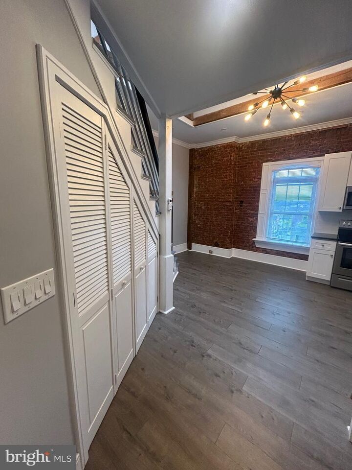 Property Photo:  13 N 4th Ave 17  PA 19468 