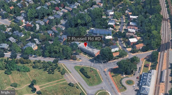 Property Photo:  7 Russell Road  VA 22301 