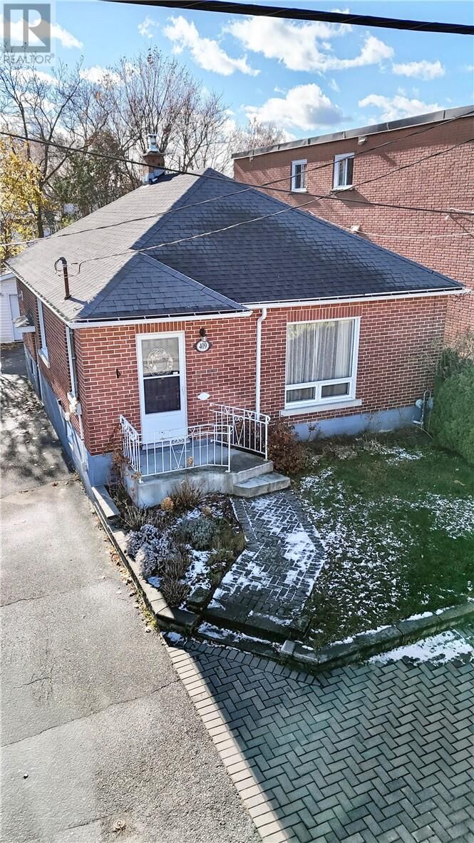 Property Photo:  409 Cartier  ON P3B 1C7 