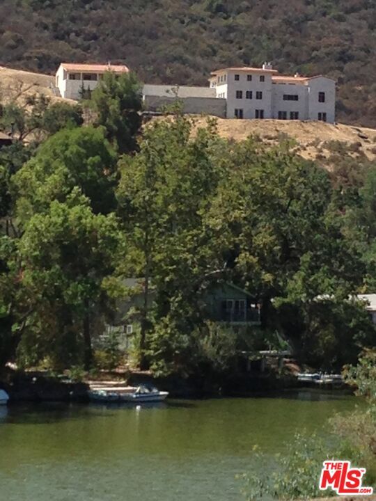 Property Photo: 29282 Circle Dr CA 91301