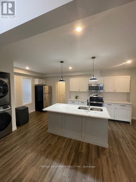 Property Photo: 109 Waterloo Street Main ON N2H 3V5