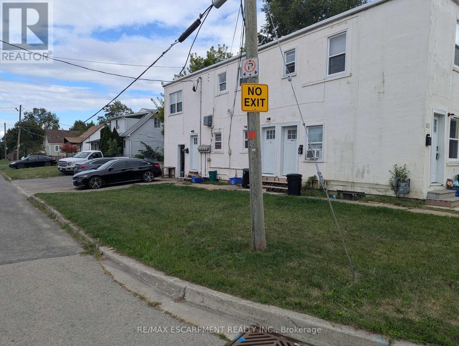 Property Photo:  63 Pelham Road 5  ON L2S 1R6 