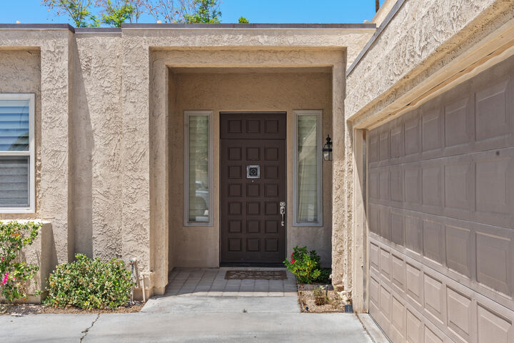 Property Photo: 30 San Juan Drive CA 92270