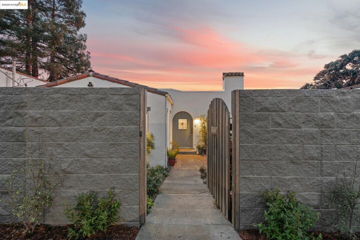 Property Photo: 608 Colusa Ave CA 94707