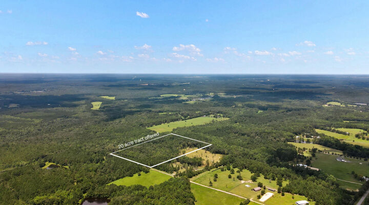 Property Photo: 444-0 Tall Oaks Road FL 32435