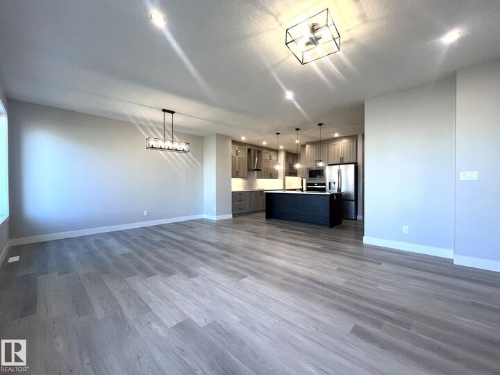 Property Photo:  61 Wynn Road  AB T8L 1P3 