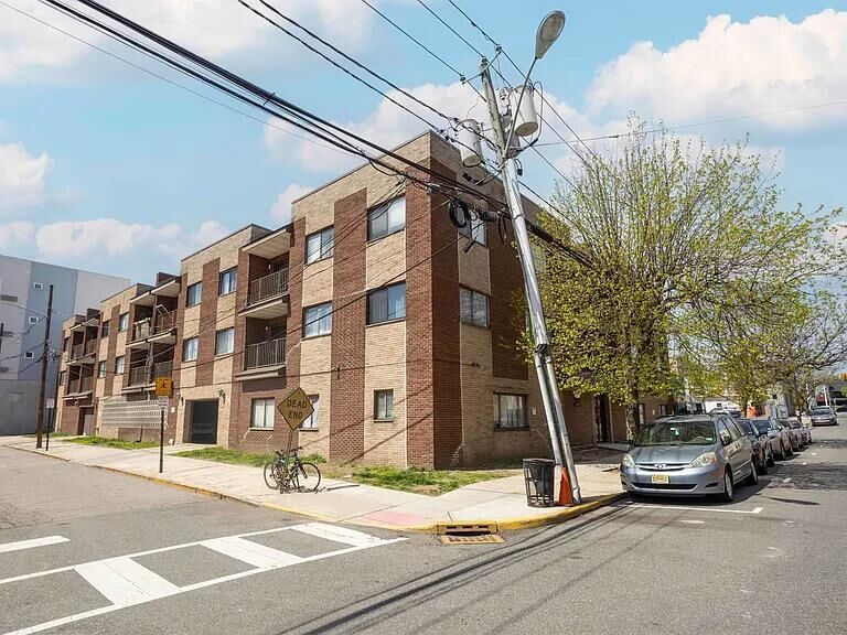 Property Photo:  603 55th St 312  NJ 07093 