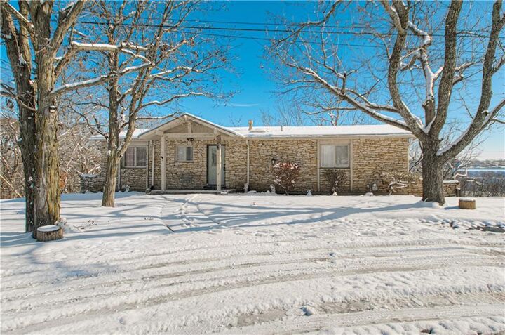15115 Gardner West Road  Gardner KS 66030 photo
