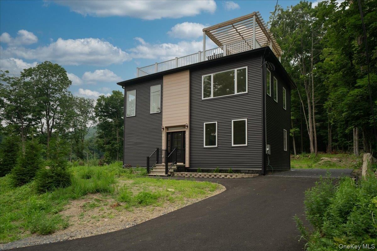 Property Photo: 15 County Highway 5 NY 10925
