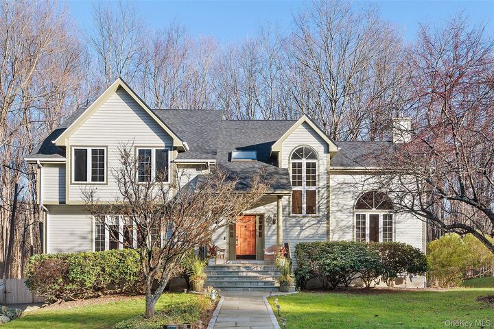 Property Photo:  1400 Chatham Lane  NY 10598 