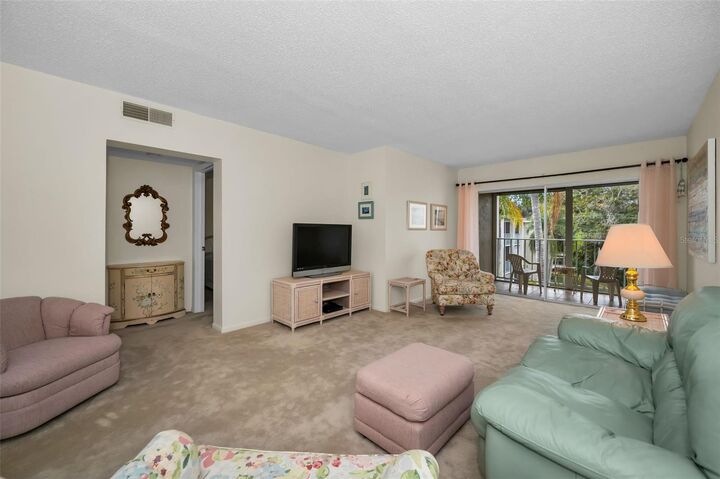 Property Photo:  960 Virginia Street 307  FL 34698 
