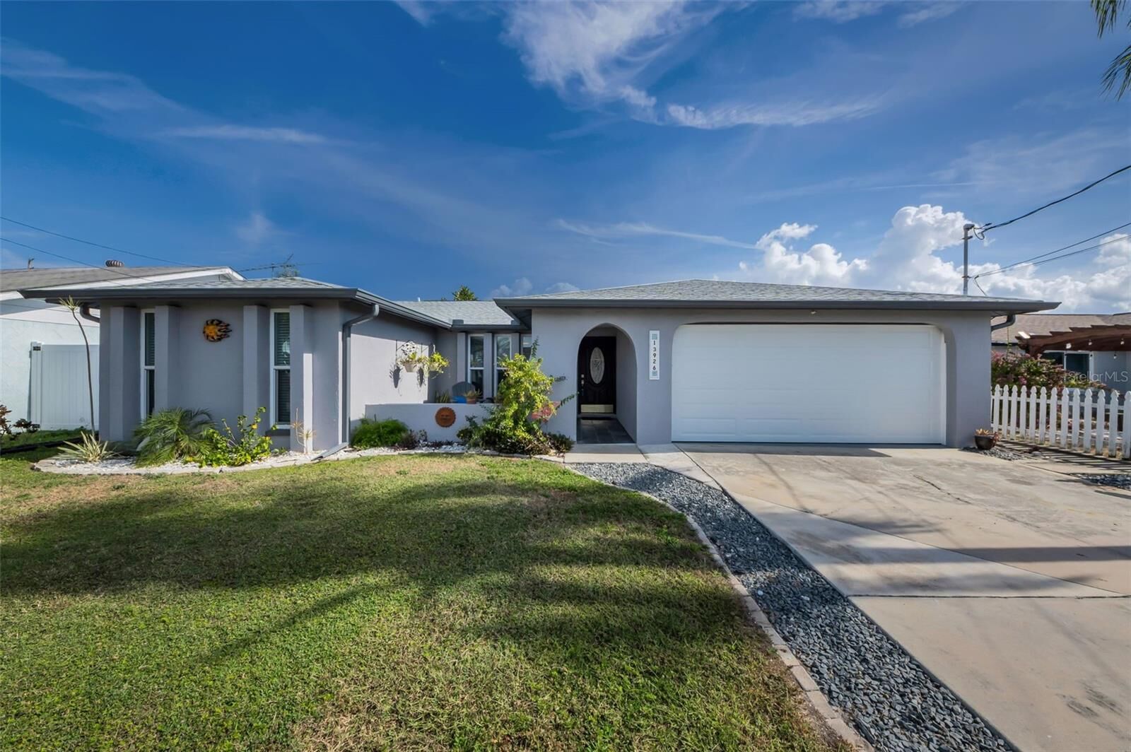 Property Photo:  13926 Darlene Avenue  FL 34667 