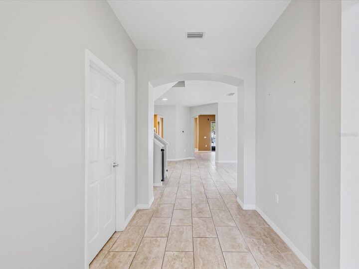 Property Photo: 34447 Windknob Court FL 33545