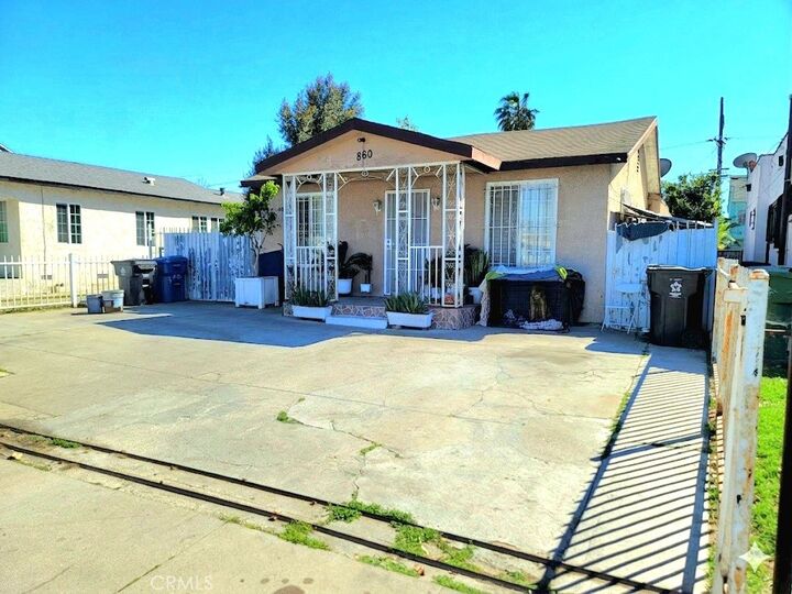 Property Photo:  860 W 73rd St.  CA 90044 