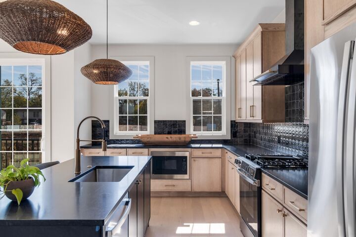 Property Photo: 414 Hudson Way TN 37208