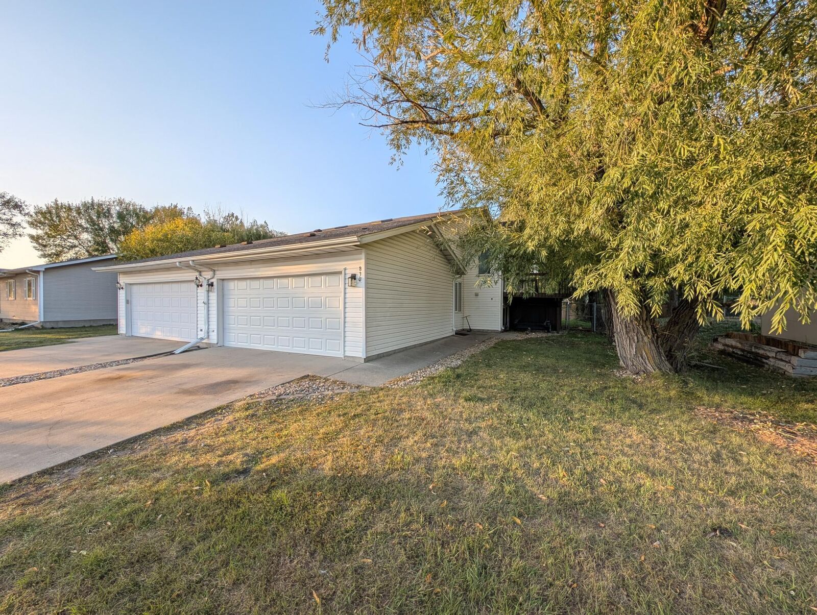 Property Photo:  830 12th Avenue W  ND 58078 