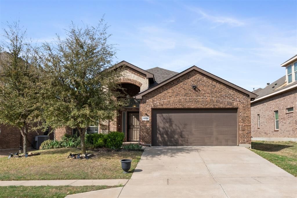 Property Photo:  15725 Carlton Oaks Drive  TX 76177 