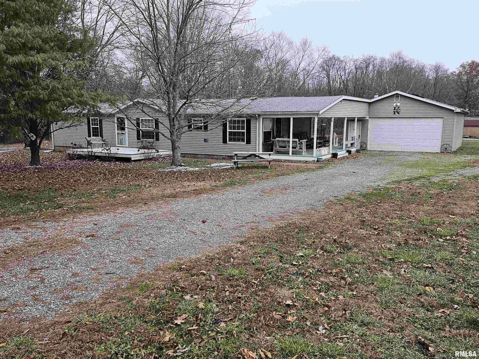 Property Photo: 18266 E Liberty Road IL 62872