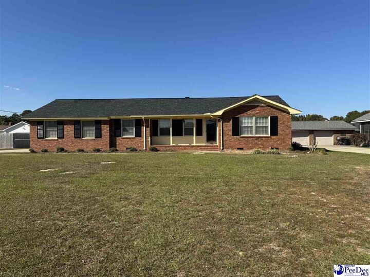 Property Photo: 3031 W Woodbine Avenue SC 29501-5955