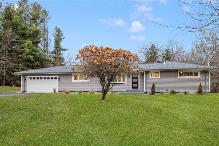 Property Photo:  13 Ivy Place  RI 02865 