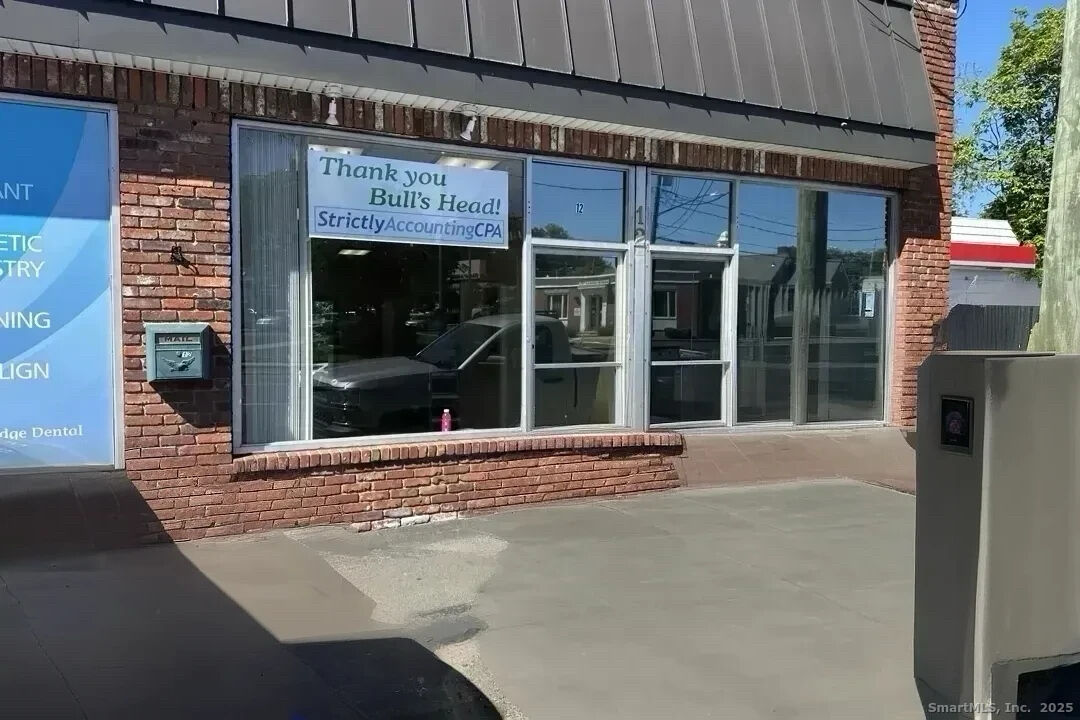 Property Photo:  3034 Summer Street  CT 06905 