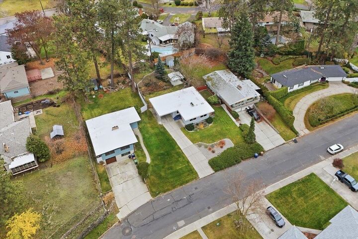 Property Photo: 5212 N Fairmount Pl WA 99205