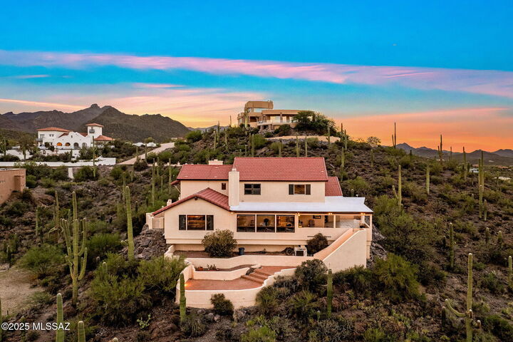 Property Photo:  4750 W Crestview Circle W  AZ 85745 