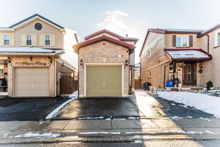 Property Photo:  109 Plumrose Pathway  ON M1B 4B6 