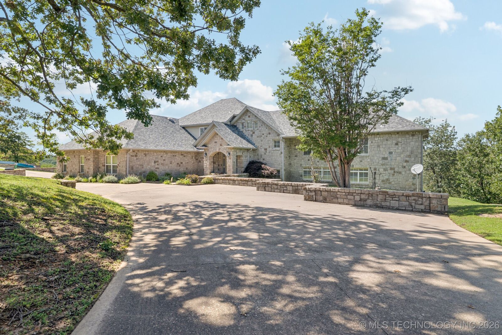 Property Photo:  238 Keypoint Drive  OK 74063 