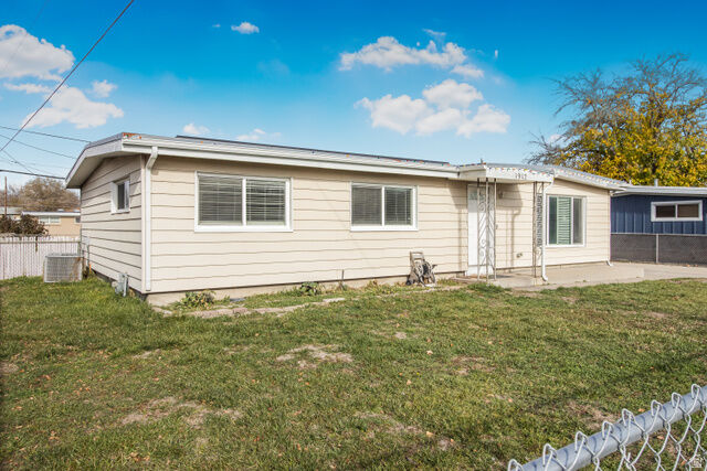 Property Photo:  1912 W 3300 S  UT 84119 