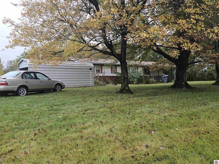 Property Photo:  215 Fisher Rd  KY 42001 