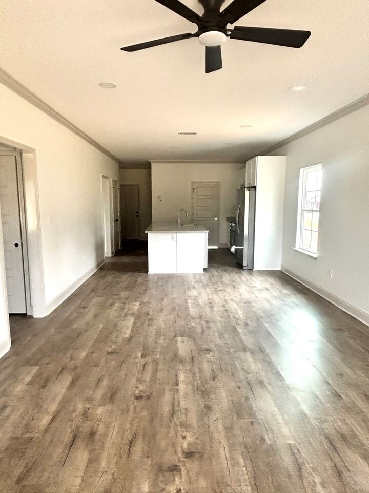 Property Photo:  1129 Gillionville Road  GA 31707 