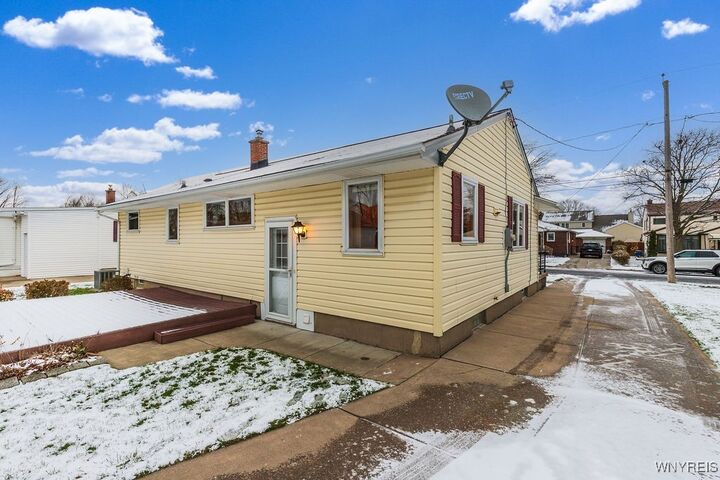 Property Photo:  1236 96th Street  NY 14304 