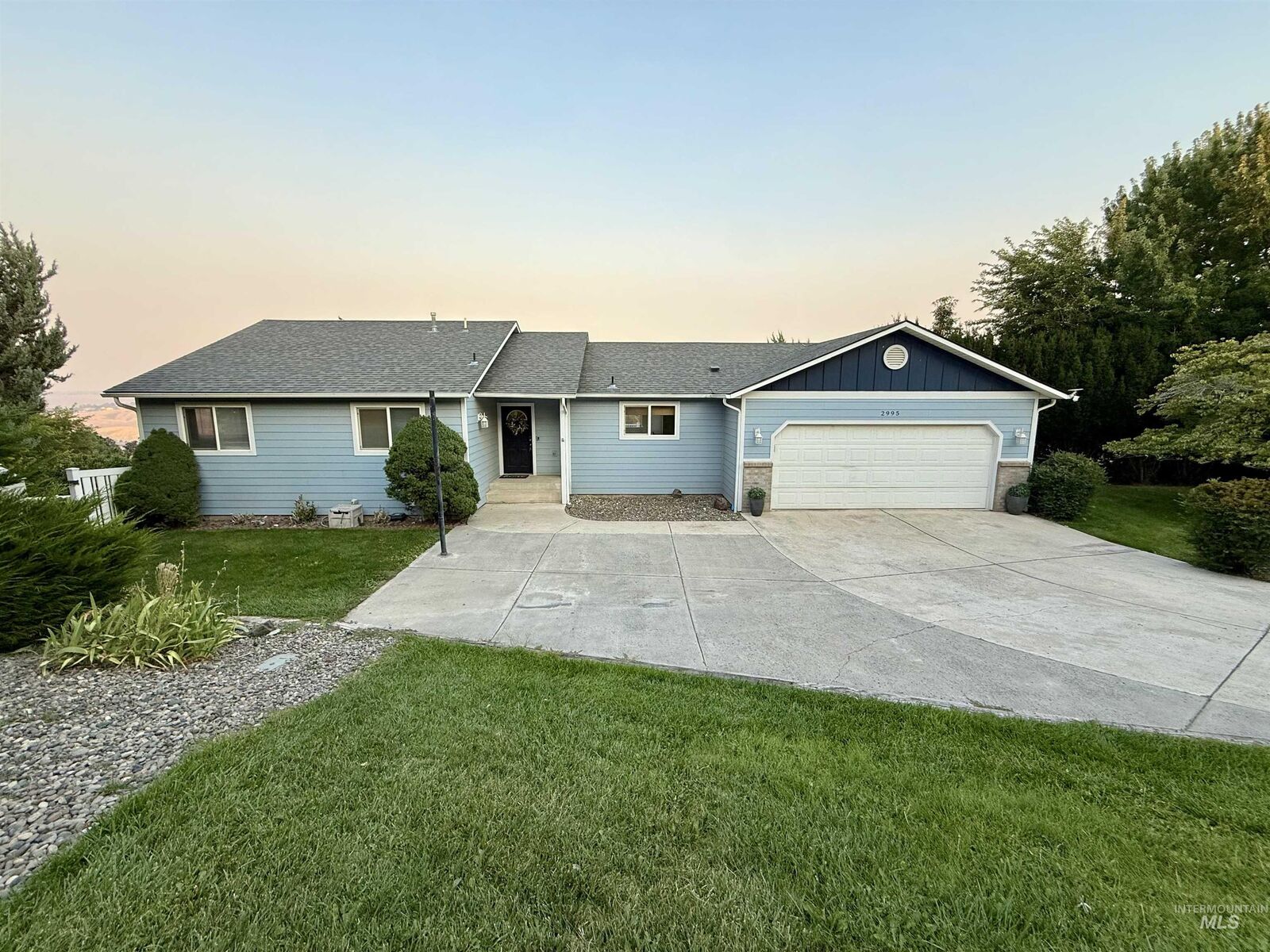 Property Photo:  2995 Dove Drive  WA 99403 