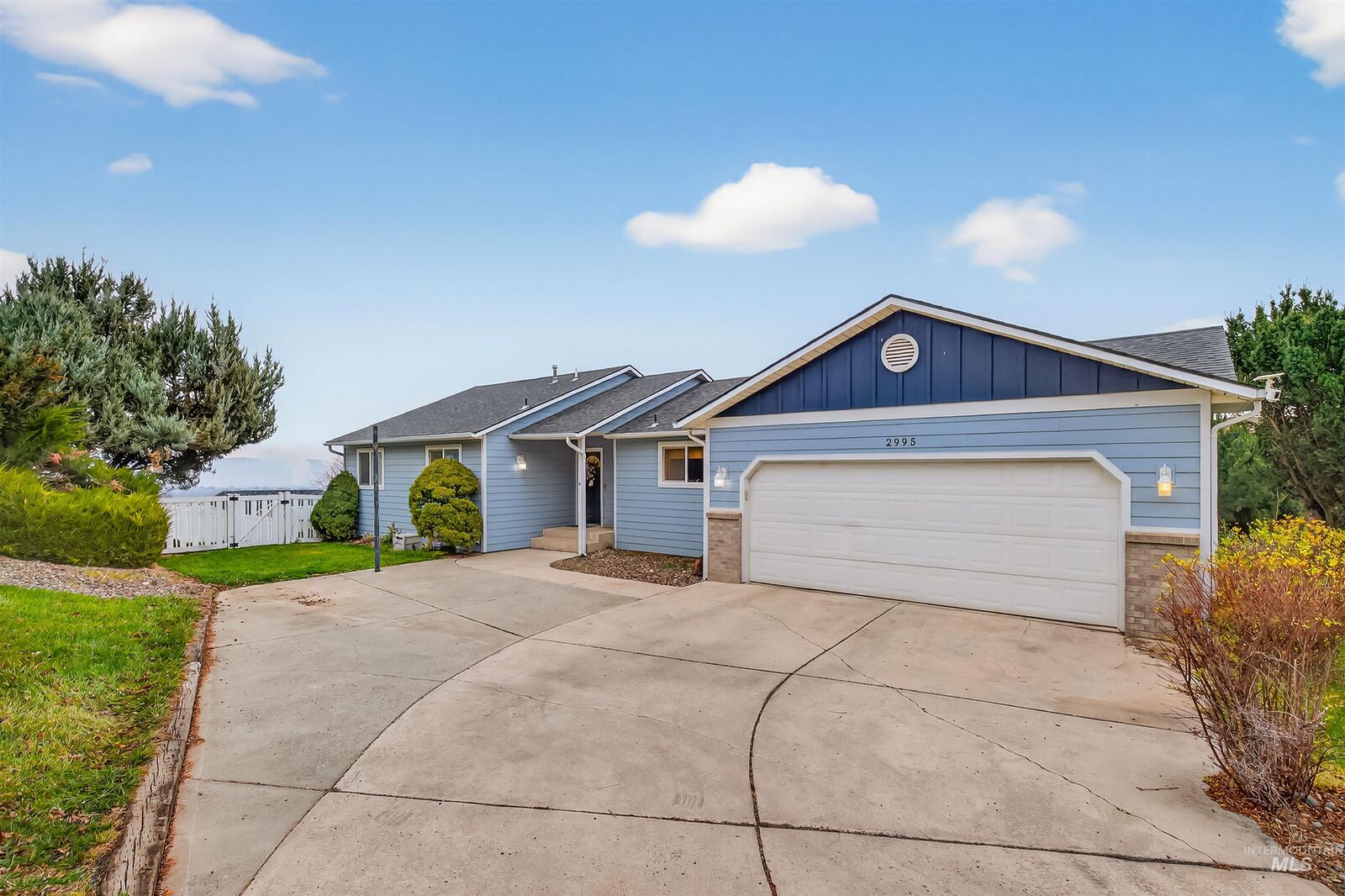 Property Photo: 2995 Dove Drive WA 99403