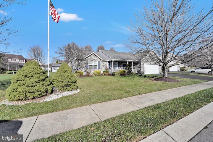 139 Shalom Drive  Denver PA 17517 photo