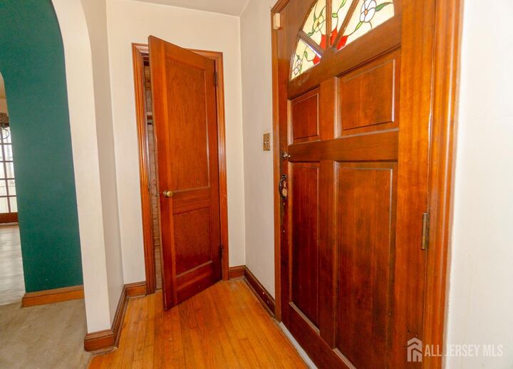 Property Photo:  30 Burton Avenue  NJ 08882 