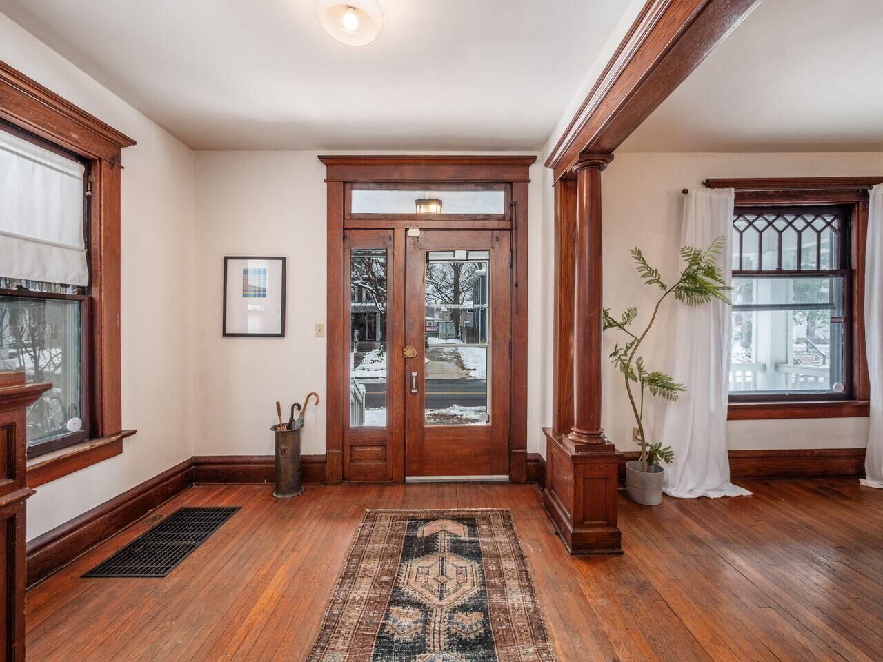 Property Photo:  2399 Indianola Avenue  OH 43202 